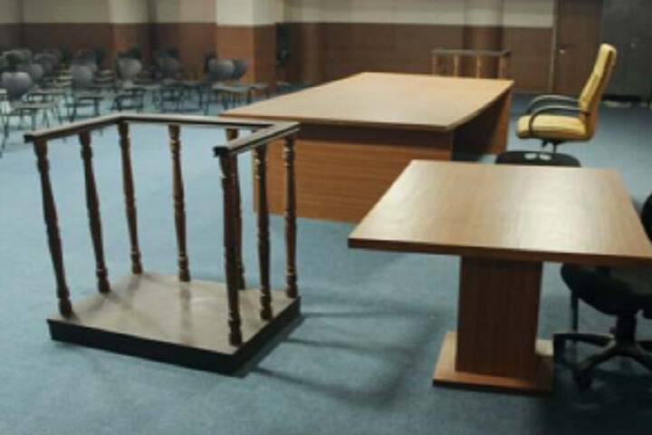 moot-court